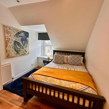 3-Bedroom Flat In The City Centre Next To The River Ness Инвернесс Экстерьер фото