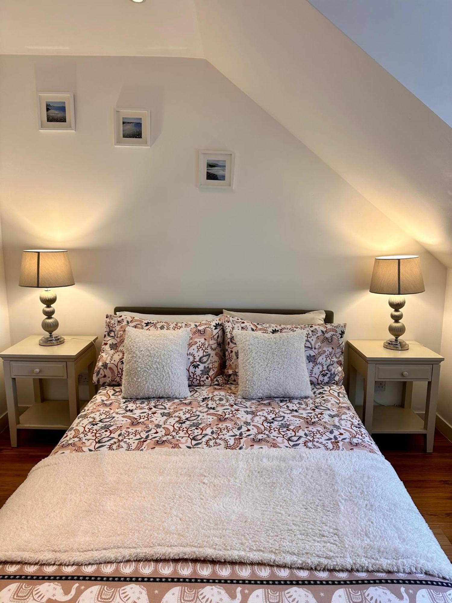 3-Bedroom Flat In The City Centre Next To The River Ness Инвернесс Экстерьер фото