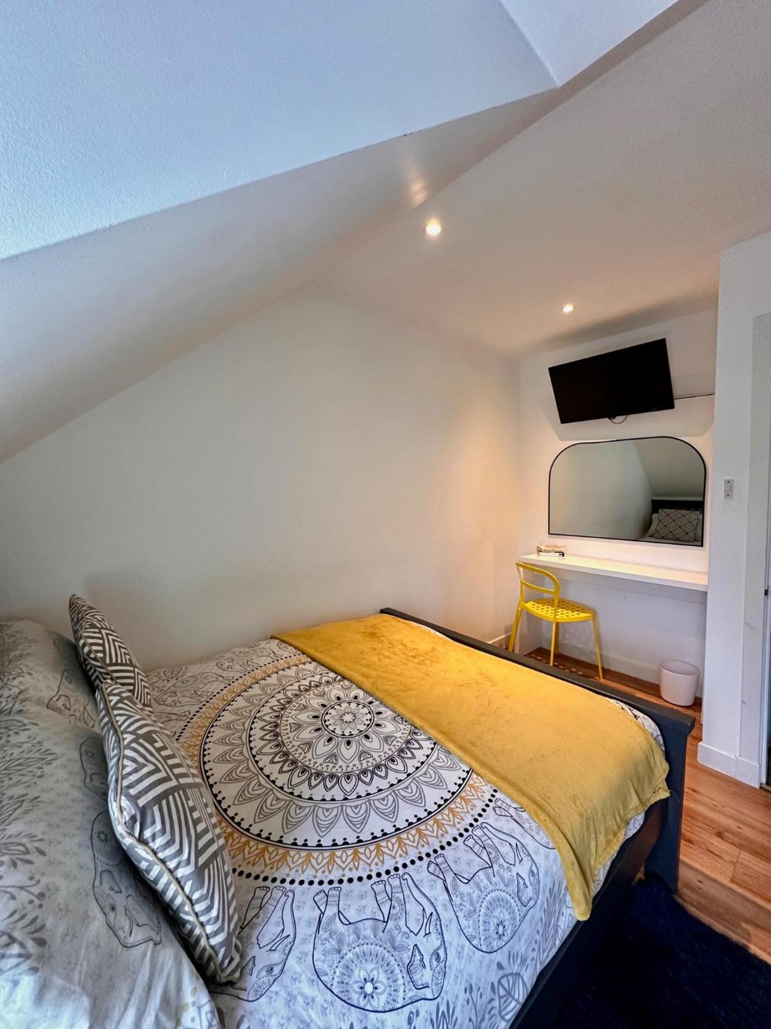 3-Bedroom Flat In The City Centre Next To The River Ness Инвернесс Экстерьер фото